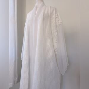 Vintage ‘90s Victoria’s Secret Gold Label White Waffle Print Sheer Robe
